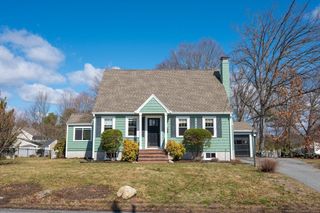 25 Wakefield St, Reading, MA 01867
