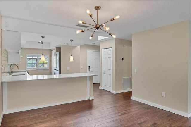 3363 CROSS CREEK DRIVE 3363, Sarasota, FL 34231