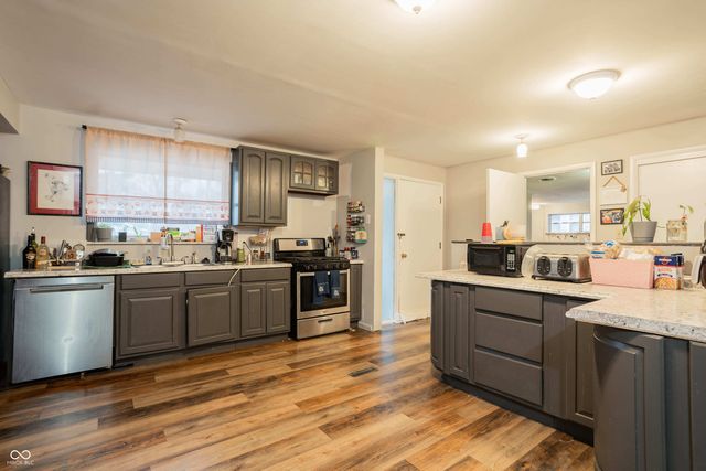 225 College Drive, Anderson, IN 46012