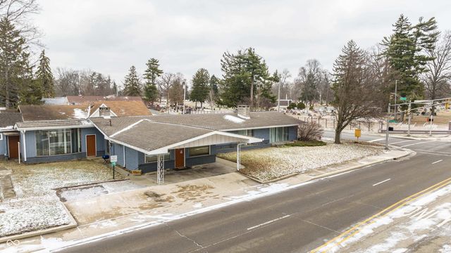 225 College Drive, Anderson, IN 46012