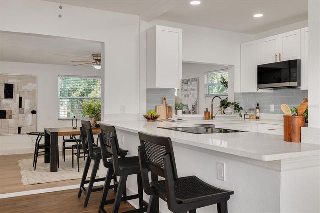 6103 6TH AVENUE N, St Petersburg, FL 33710