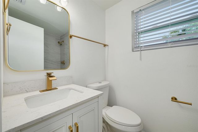 6103 6TH AVENUE N, St Petersburg, FL 33710