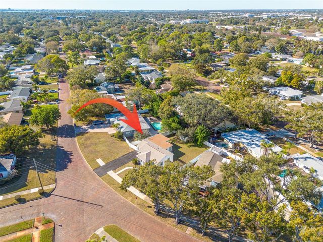 6103 6TH AVENUE N, St Petersburg, FL 33710