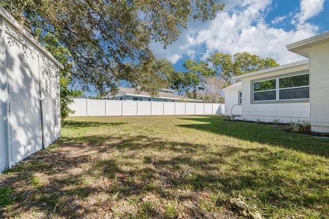 6103 6TH AVENUE N, St Petersburg, FL 33710