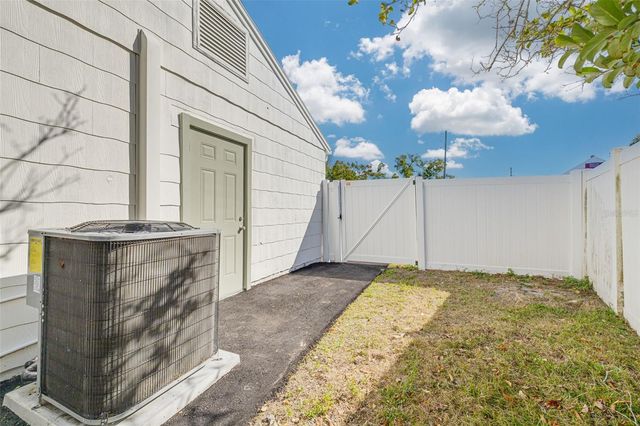 6103 6TH AVENUE N, St Petersburg, FL 33710