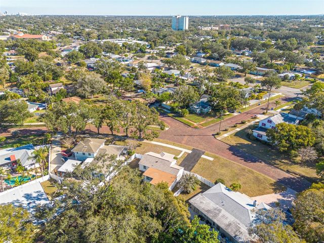 6103 6TH AVENUE N, St Petersburg, FL 33710