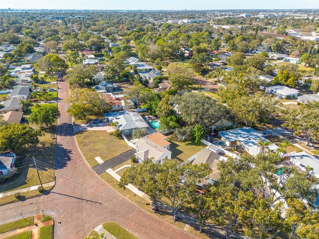 6103 6TH AVENUE N, St Petersburg, FL 33710