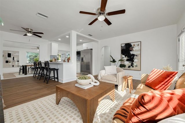 6103 6TH AVENUE N, St Petersburg, FL 33710