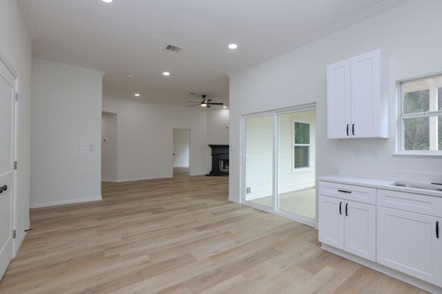 1241 Chateau Woods Parkway Drive, Conroe, TX 77385