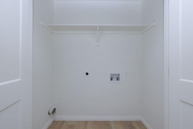 1241 Chateau Woods Parkway Drive, Conroe, TX 77385