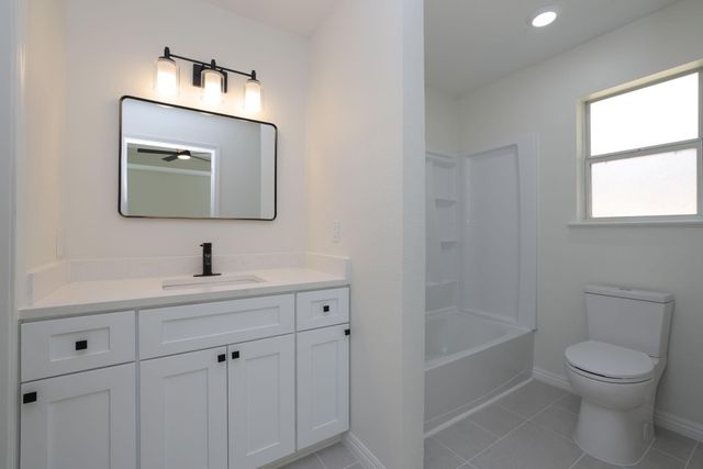 1241 Chateau Woods Parkway Drive, Conroe, TX 77385