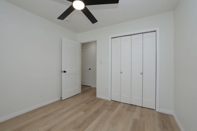 1241 Chateau Woods Parkway Drive, Conroe, TX 77385