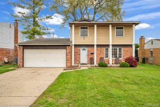 12853 Picadilly Drive, Sterling Heights, MI 48312