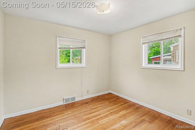 1104 Marion Drive, Holly, MI 48442