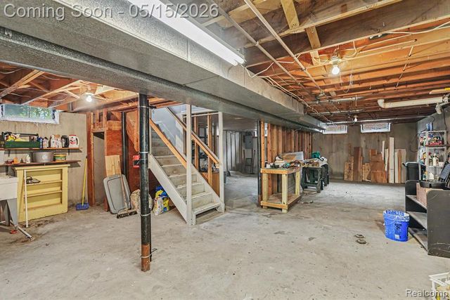 1104 Marion Drive, Holly, MI 48442