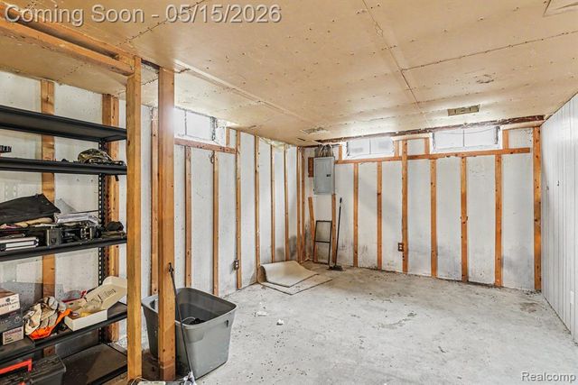 1104 Marion Drive, Holly, MI 48442