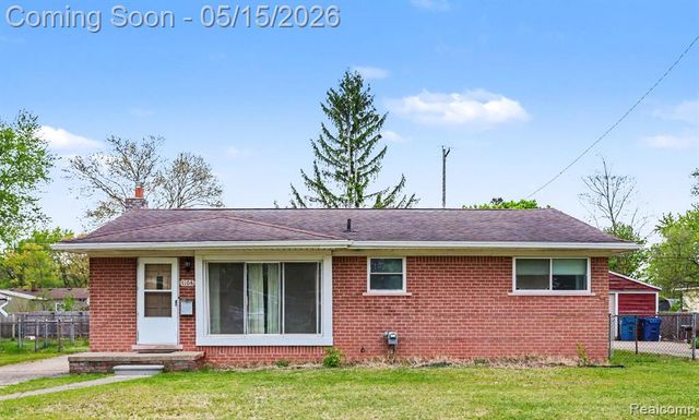 1104 Marion Drive, Holly, MI 48442