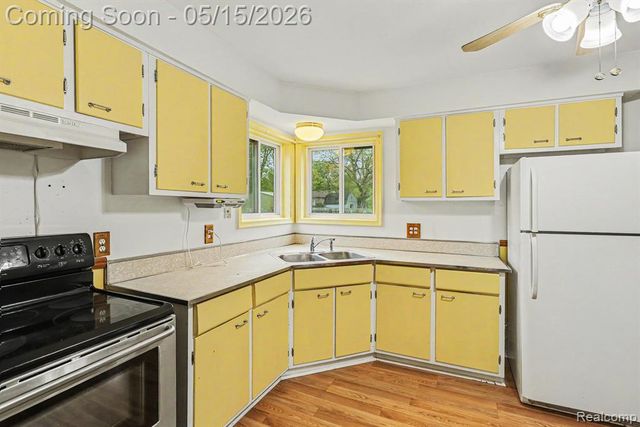 1104 Marion Drive, Holly, MI 48442