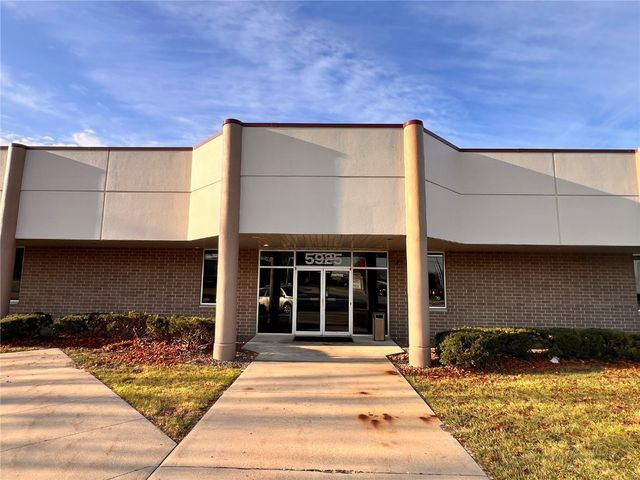 5925 Council Street NE, Cedar Rapids, IA 52402