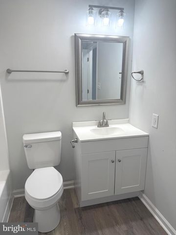 31 CRESTVIEW DR, Martinsburg, WV 25405