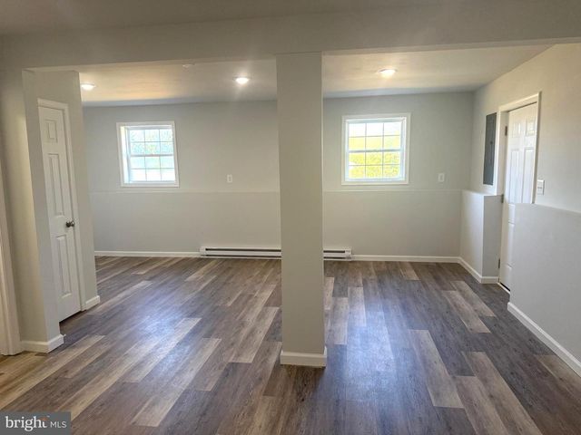 31 CRESTVIEW DR, Martinsburg, WV 25405