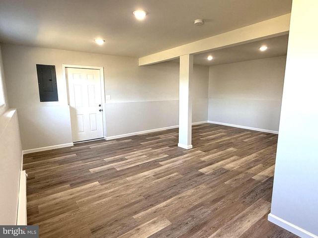 31 CRESTVIEW DR, Martinsburg, WV 25405