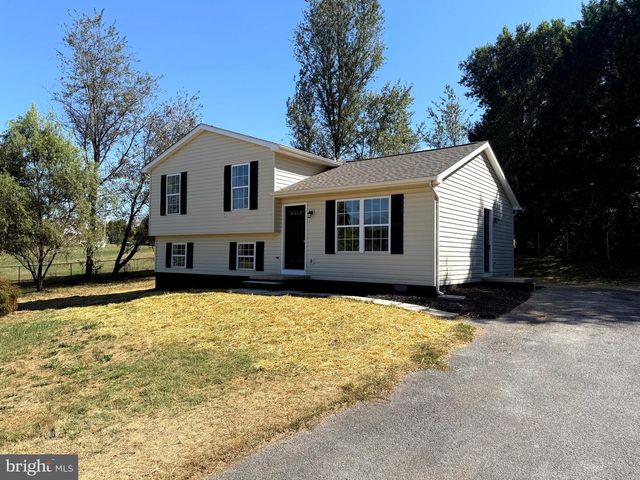 31 CRESTVIEW DR, Martinsburg, WV 25405