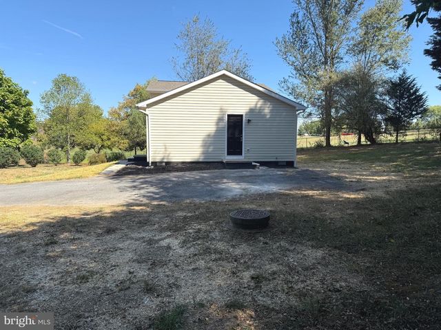 31 CRESTVIEW DR, Martinsburg, WV 25405