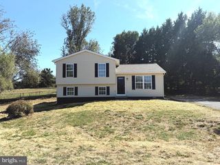 31 CRESTVIEW DR, Martinsburg, WV 25405