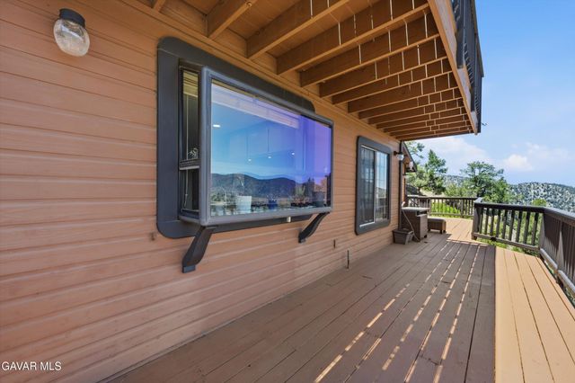 2100 Saint Bernard Drive, Pine Mountain Club, CA 93222