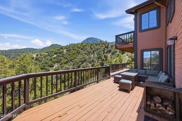 2100 Saint Bernard Drive, Pine Mountain Club, CA 93222