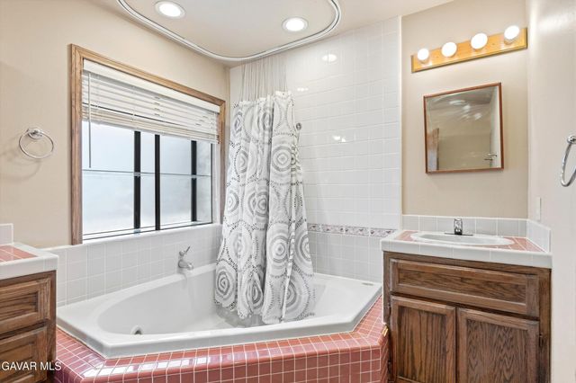 2100 Saint Bernard Drive, Pine Mountain Club, CA 93222