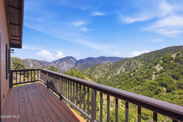 2100 Saint Bernard Drive, Pine Mountain Club, CA 93222