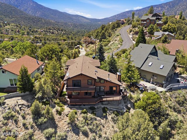 2100 Saint Bernard Drive, Pine Mountain Club, CA 93222