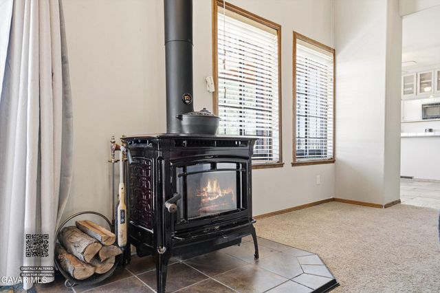 2100 Saint Bernard Drive, Pine Mountain Club, CA 93222