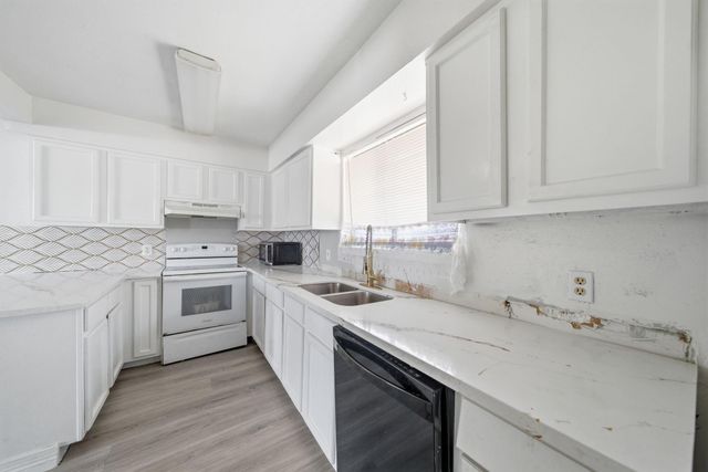 10075 Westpark Drive 91, Houston, TX 77042