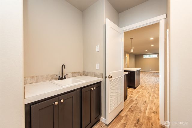 211 S Barr Road, Port Angeles, WA 98362