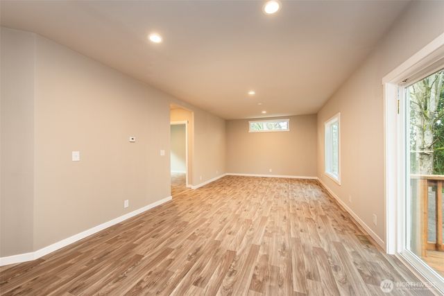 211 S Barr Road, Port Angeles, WA 98362