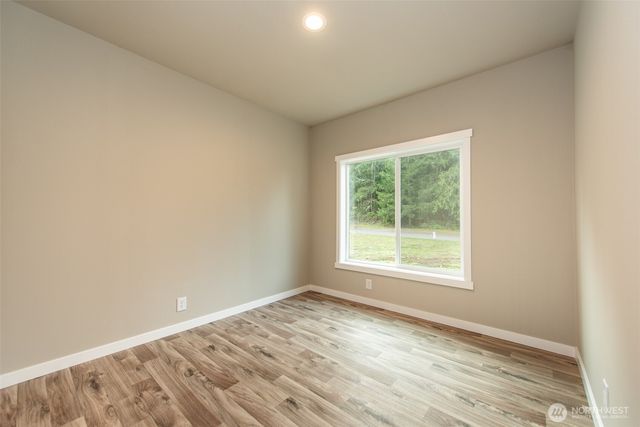 211 S Barr Road, Port Angeles, WA 98362