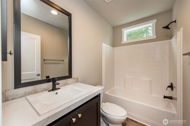 211 S Barr Road, Port Angeles, WA 98362