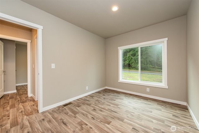 211 S Barr Road, Port Angeles, WA 98362