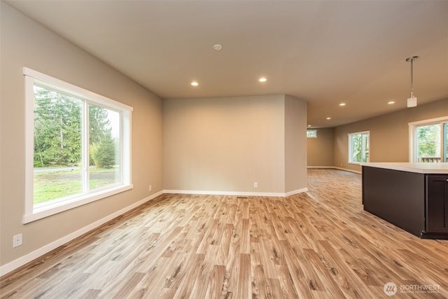 211 S Barr Road, Port Angeles, WA 98362