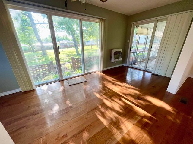 207 Parliament Drive, Horseshoe Bend, AR 72512