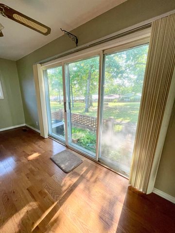 207 Parliament Drive, Horseshoe Bend, AR 72512