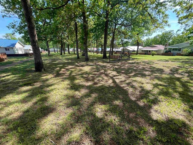 207 Parliament Drive, Horseshoe Bend, AR 72512