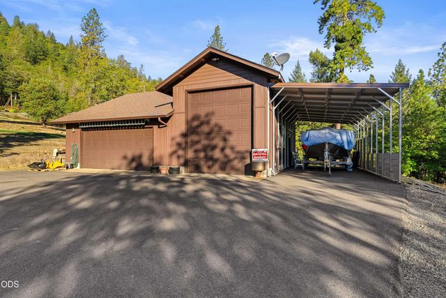 850 Riverbanks Road, Grants Pass, OR 97527