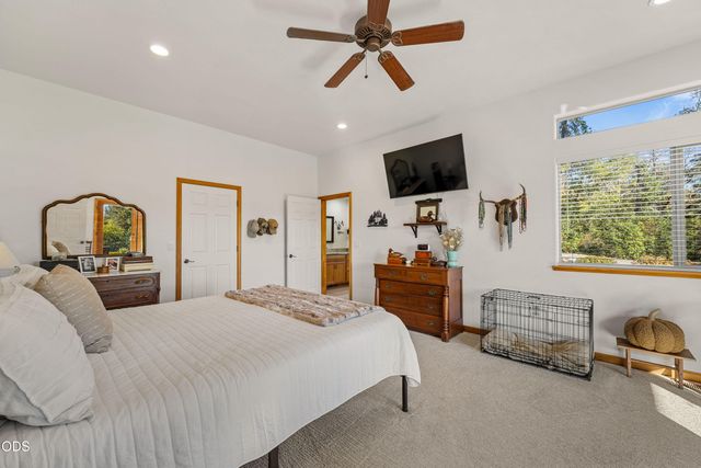 850 Riverbanks Road, Grants Pass, OR 97527