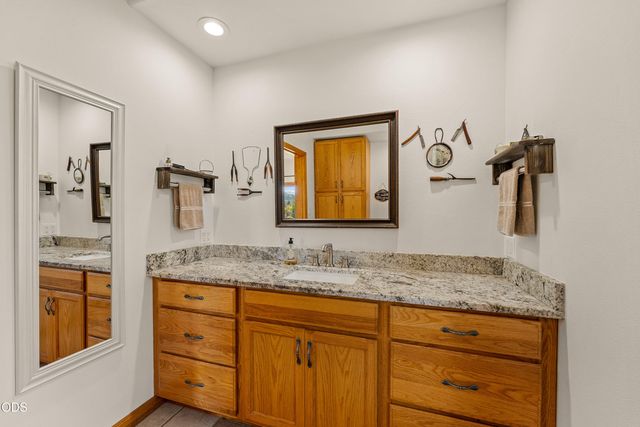 850 Riverbanks Road, Grants Pass, OR 97527