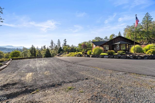 850 Riverbanks Road, Grants Pass, OR 97527
