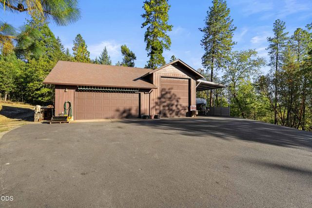 850 Riverbanks Road, Grants Pass, OR 97527